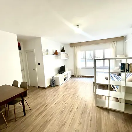 Piso Reformado A 80 M De La Playa Apartment *